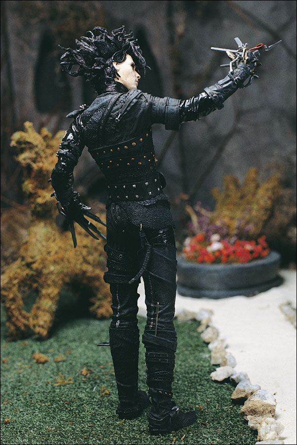 Figurka EDWARD SCISSORHANDS - MOVIE MANIACS 3 Action Figure