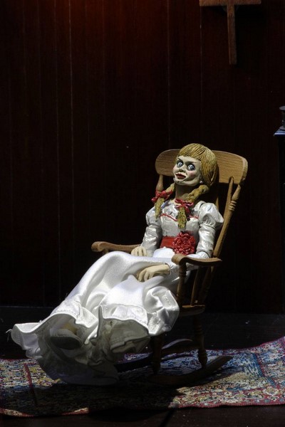 Figurka Ultimate Annabelle (Annabelle 3) - The Conjuring Universe Action Figure