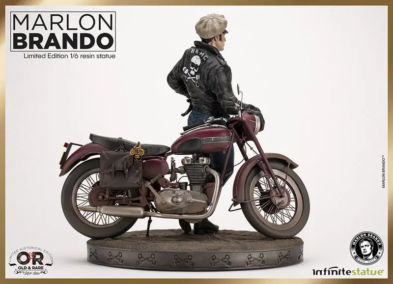 Soška MARLON BRANDO WITH BIKE OLD&RARE 1/6 RESIN STATUE