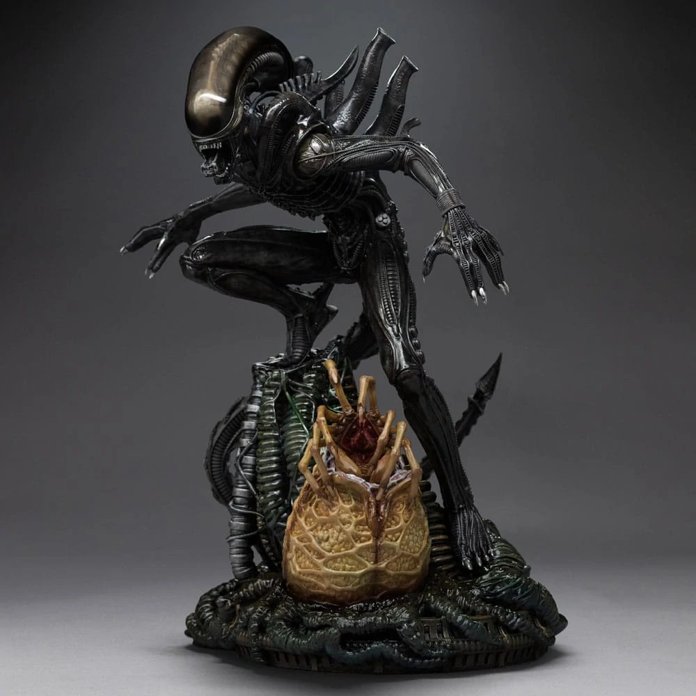 Soška Alien Big Chap - Alien Art Scale Statue 1/10