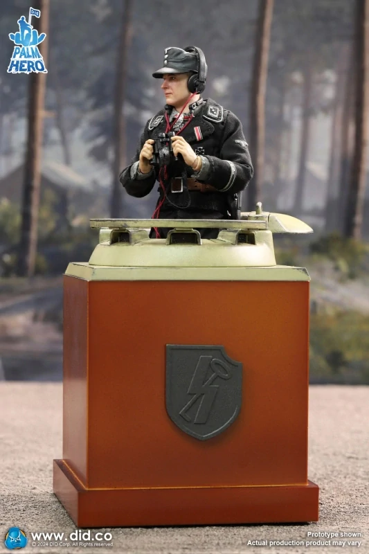 Diorama German Tiger II Tank Diorama (Sand) 1/12 Palm Hero Series