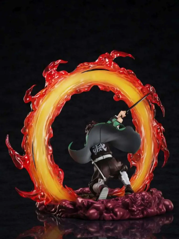 Soška Demon Slayer Tanjiro Kamado 1/8 Statue