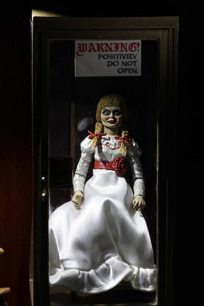 Figurka Ultimate Annabelle (Annabelle 3) - The Conjuring Universe Action Figure