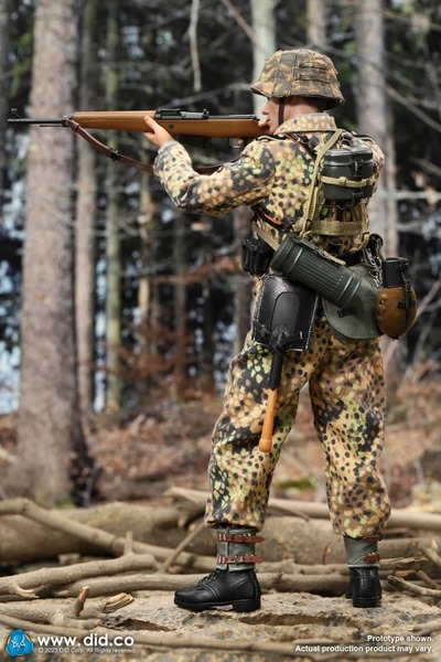 Figurka Lio - WWII German 12th SS Panzer Division Oberschütze 1/6 Figure