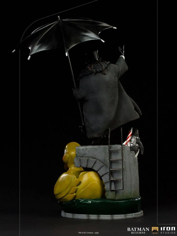 Soška Penguin - Batman Returns Deluxe Art Scale Statue 1/10