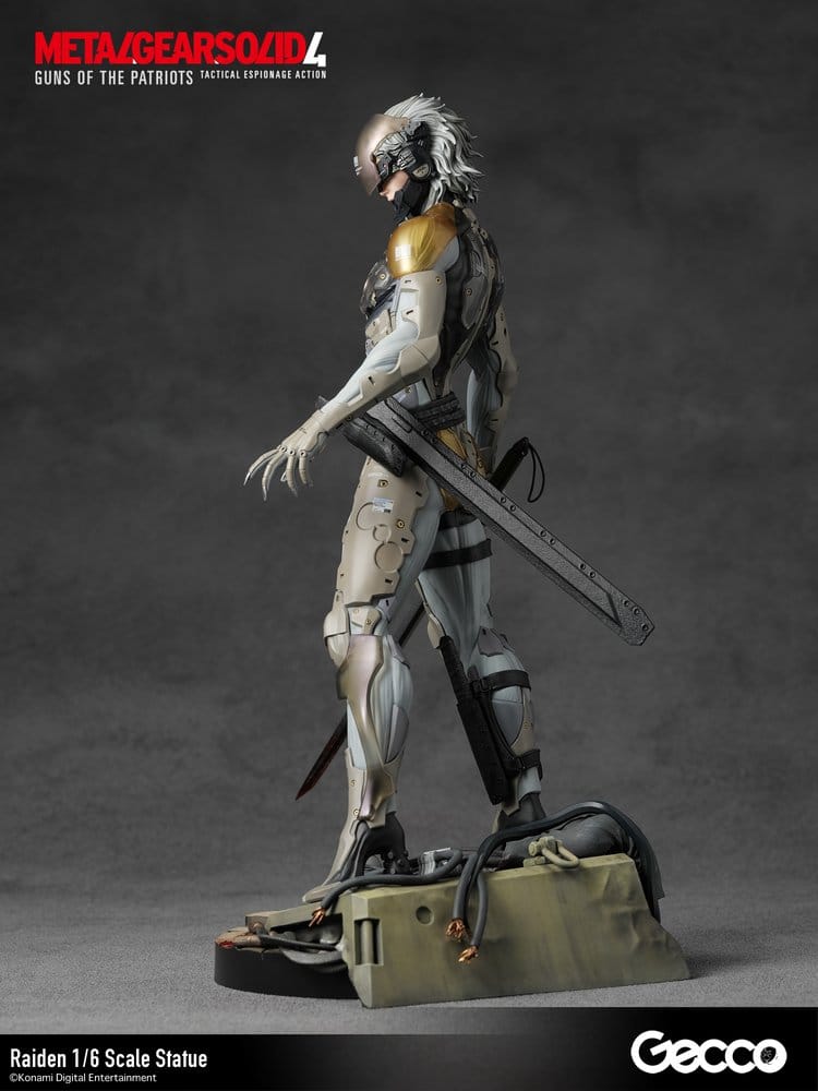 Soška Raiden - Metal Gear Solid 4 Guns of the Patriots Statue 1/6