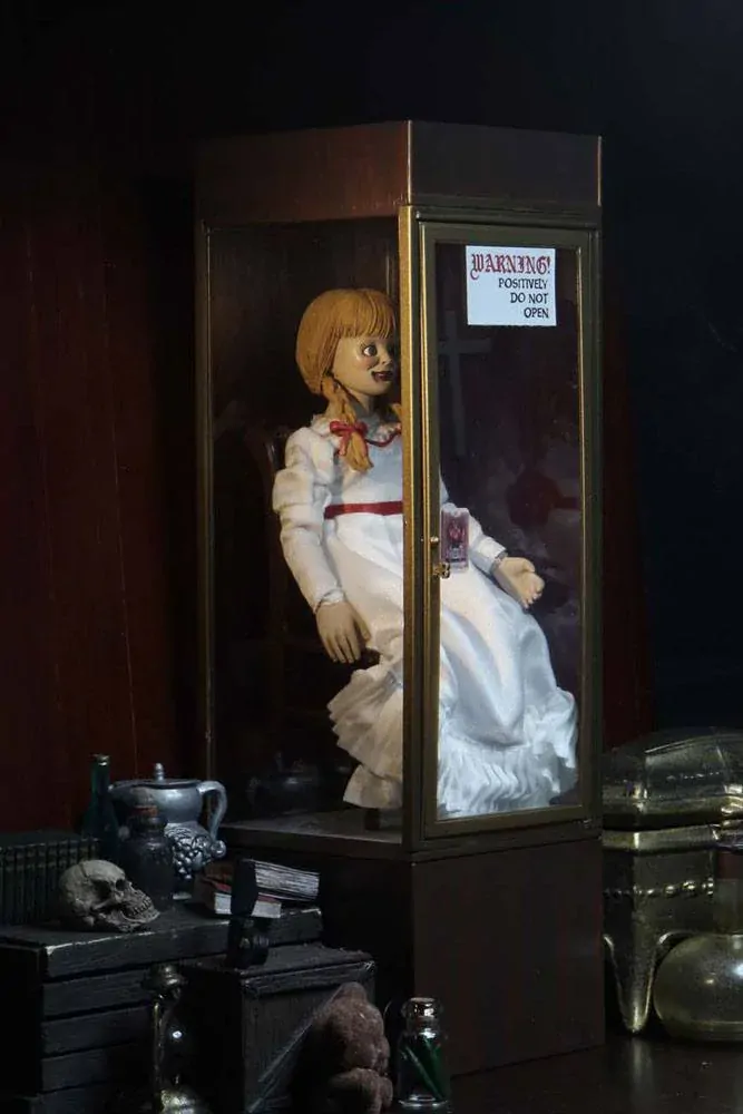 Figurka Annabelle - The Conjuring Universe Retro Action Figure