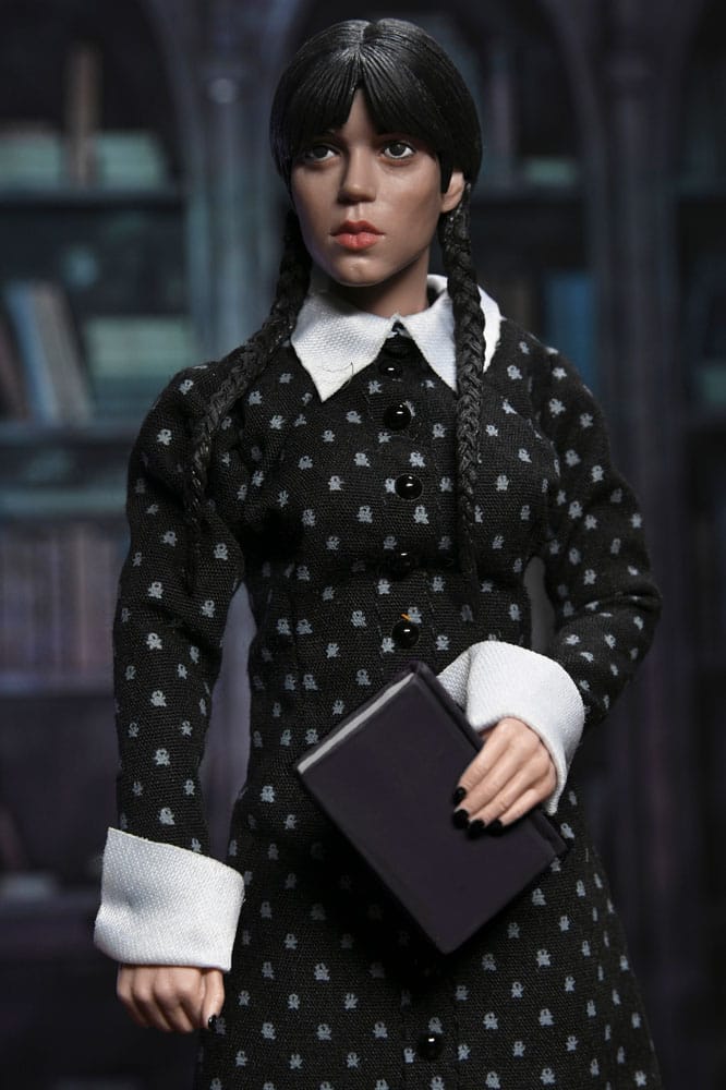 Figurka Wednesday (Classic Dress) - Wednesday Action Figure