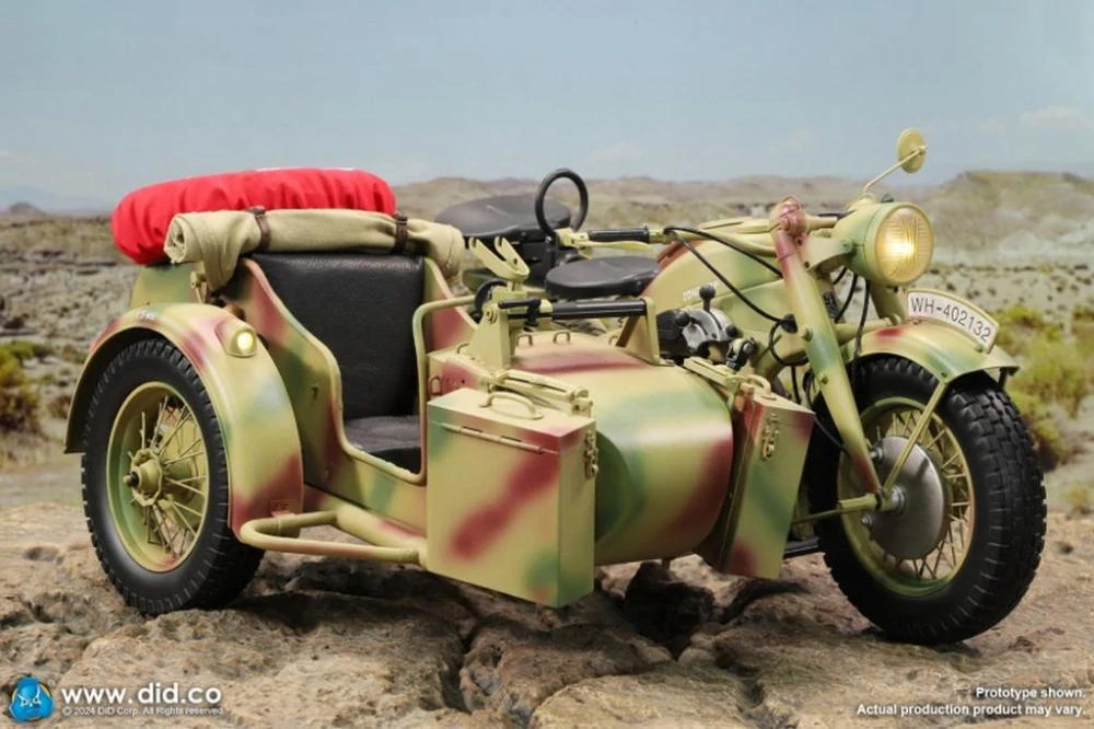 Motocykl 1/6 WWII German Zündapp KS 750 Motorcycle with Sidecar (3 Colors Camo)