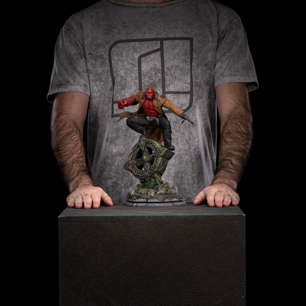 Soška Hellboy - Hellboy 2 BDS Art Scale Statue 1/10
