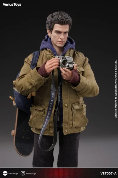 Figurka Peter Parker (Night Vigillante) - Amazing Spider-Man 1/12 Action Figure