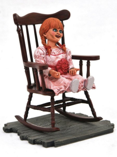 Soška Annabelle - The Conjuring Universe Horror Movie Gallery PVC Statue
