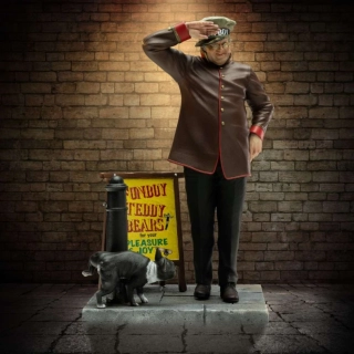 Soška Benny Hill 1/6 Statue