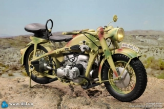 Motocykl 1/6 WWII German Zündapp KS 750 Motorcycle with Sidecar (3 Colors Camo)